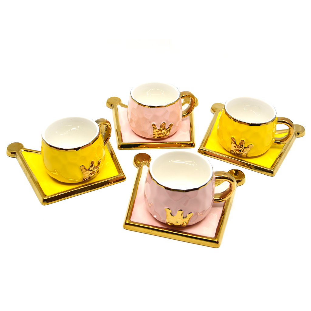 Set of crown mugs